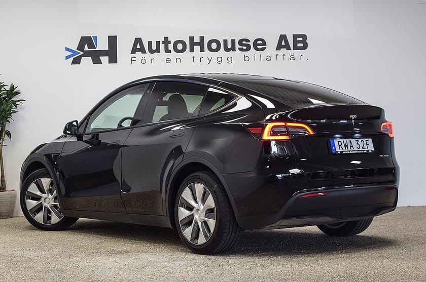 Bild 2 av Tesla Model Y Long Range AWD 514HK Dragkrok Ryzen Nybilsgaranti
