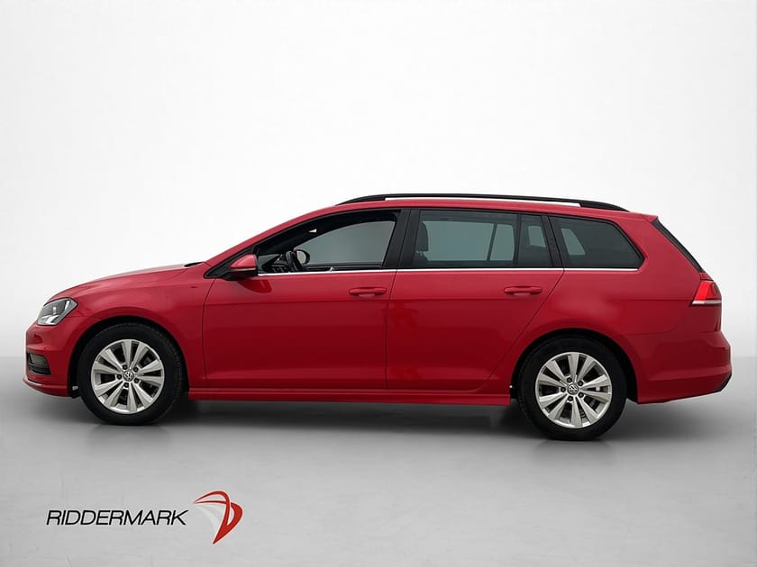 Bild 4 av Volkswagen Golf Sportscombi TSI 140hk R-line Dragkrok Kamera