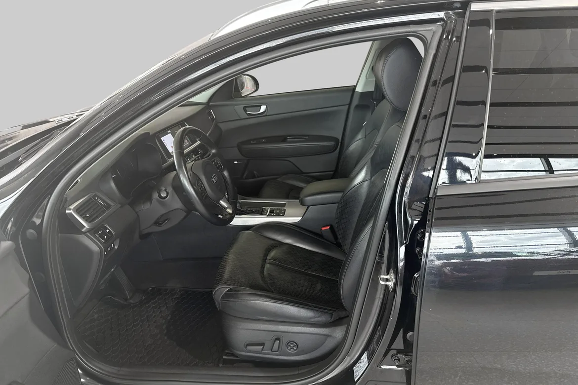 picture of a car