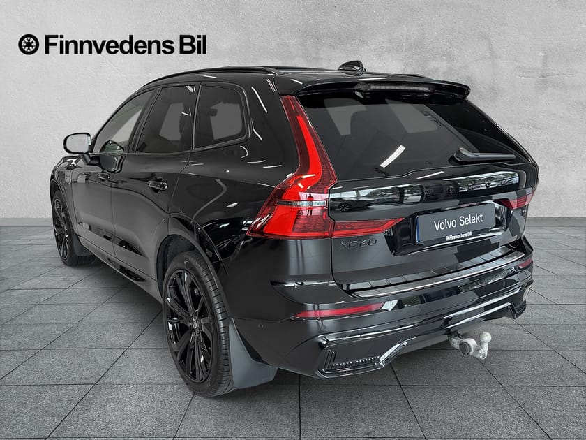 Bild 3 av Volvo XC60 T6 Plus Black Nordic Edition (V-hjul, Drag, 360)