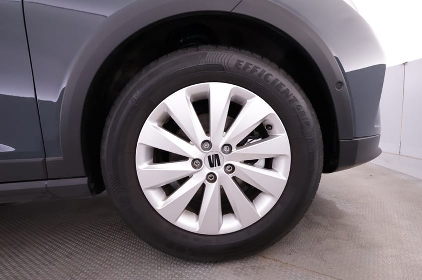 Bild 3 av SEAT Arona 1.0 TSI 115 HK DSG7 STYLE   Dragkrok Backkamera