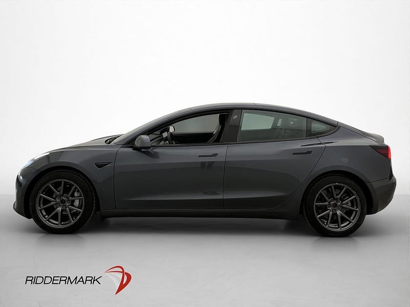 Bild 5 av Tesla Model 3 Long Range AWD Svensksåld Panorama