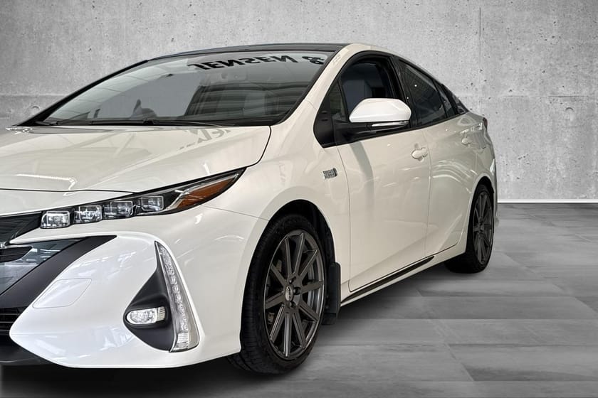Bilde 5 av Toyota Prius Plug-in Hybrid R-Kamera, Navigasjon, DAB, Cruisekontroll,