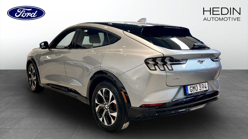 Bild 2 av Ford Mustang Mach-E Standard Range AWD Teknikpaket 15 000kr laddkort ingår