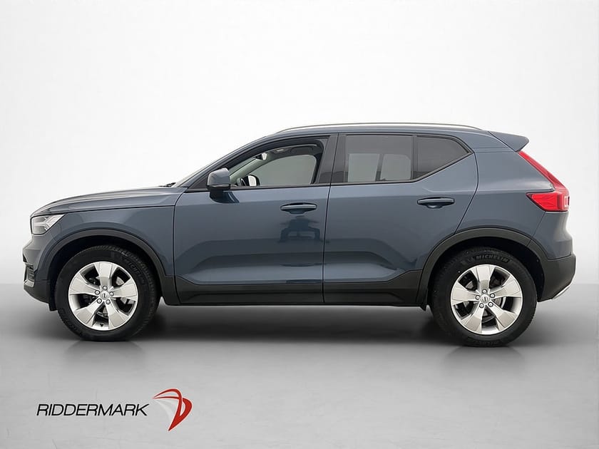 Bild 4 av Volvo XC40 T2  Momentum H/K Navi Värmare Drag Kamera Skinn