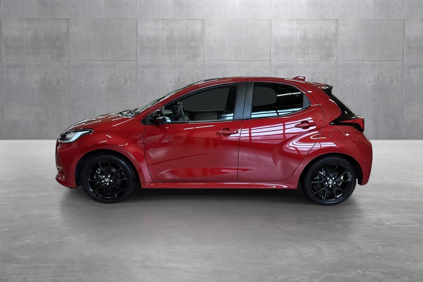 Bilde 2 av Toyota Yaris Hybrid 1.5 Bensin Automatgir Style Panorama