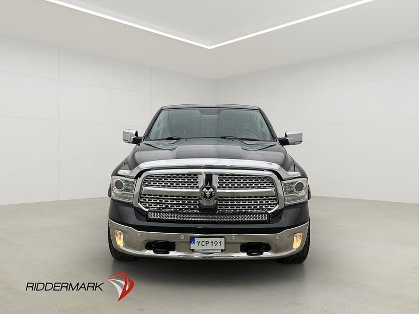 Bild 5 av RAM 1500 Crew Cab Dodge Laramie V8 4x4 Värmare Luft L-Släde Kåpa Moms