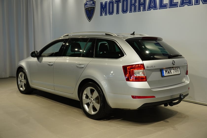 Bild 4 av Škoda Octavia Kombi 2.0 TDI 4x4 150hk DRAG KAMERA VÄRMARE M.M