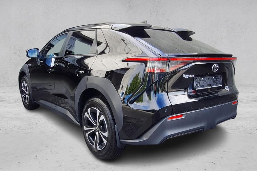 Bilde 3 av Toyota bZ4X 2WD Active Tech - 502km (WLTP) LED - Adaptiv Cruise