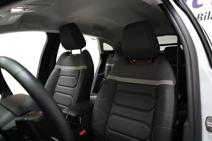 Bild 3 av Citroën C4 1.2 PureTech Automat / 2332 Mil