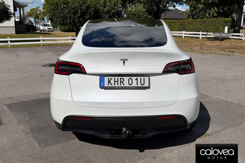 Bild 4 av Tesla Model Y Standard Range RWD 299 hk Automat - Drag, Ljust helskinn