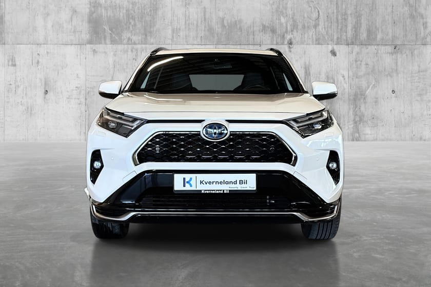 Bilde 2 av Toyota RAV4 Plug-in Hybrid Active Tech | OPPV.RATT,NAVI,DELSKINN,KAMERA++