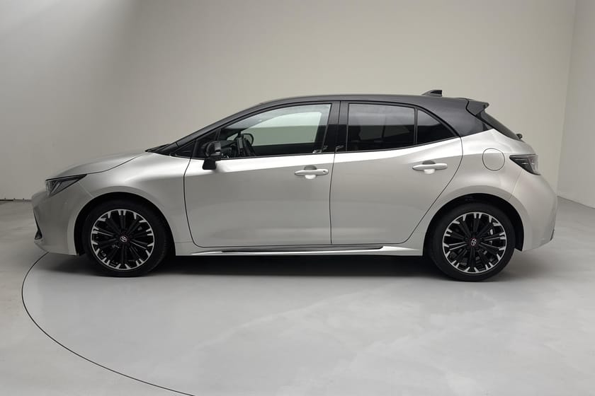 Bild 2 av Toyota Corolla Hybrid 1.8 5dr (122hk) GR Sport Lågmilad