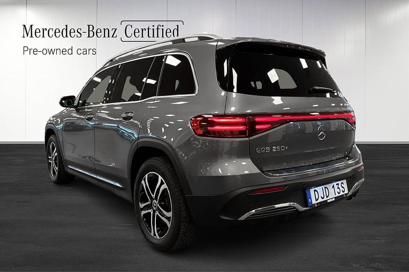 Bild 4 av Mercedes-Benz EQB 250+ AMG Line Distronic Drag Panelbelysning Rattvärme