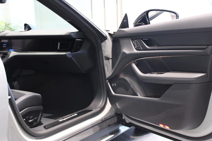 Bild 5 av Porsche Taycan 4S Black Edition