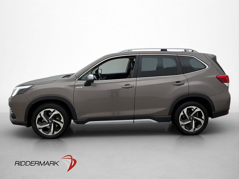 Bild 4 av Subaru Forester e-Boxer 150hk AWD Kamera Skinn Navi Drag
