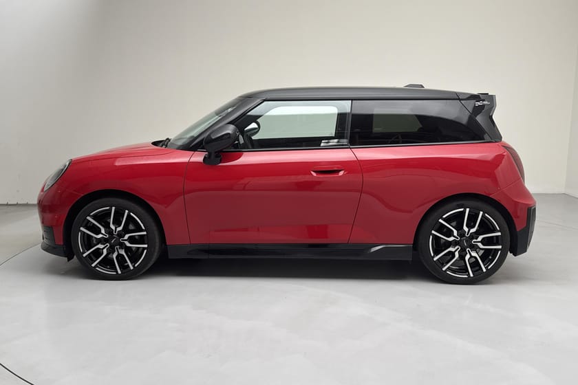 Bild 2 av MINI Cooper SE SE, J01 (218hk) John Works