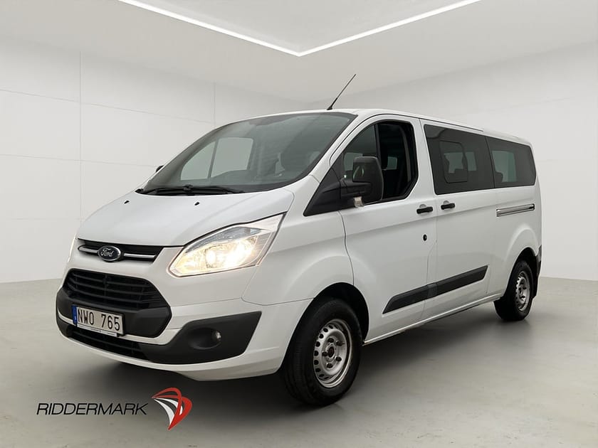 Bild 3 av Ford Tourneo Custom 300 Lång 2.2TDCi Värmare Dragkrok 8-Sits