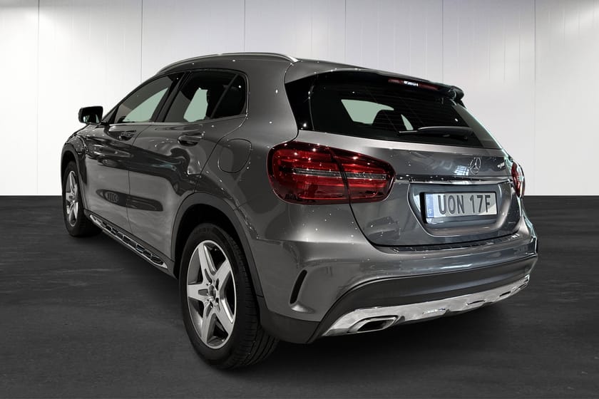 Bild 3 av Mercedes-Benz GLA 200 Fjärrstyrd värmare Glastak AMG Line