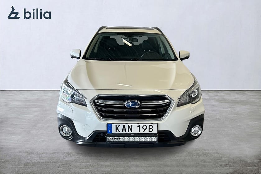 Bild 2 av Subaru Outback 2.5i 4WD/Aut/Summit/Drag/CarPlay/175hk