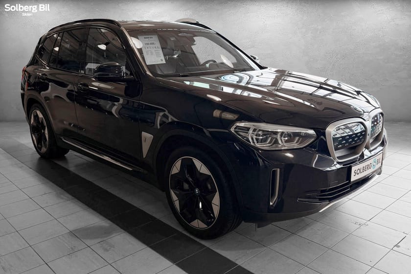 Bilde 4 av BMW iX3 Fully Charged HK/360°/Glasstak/El-bakluke