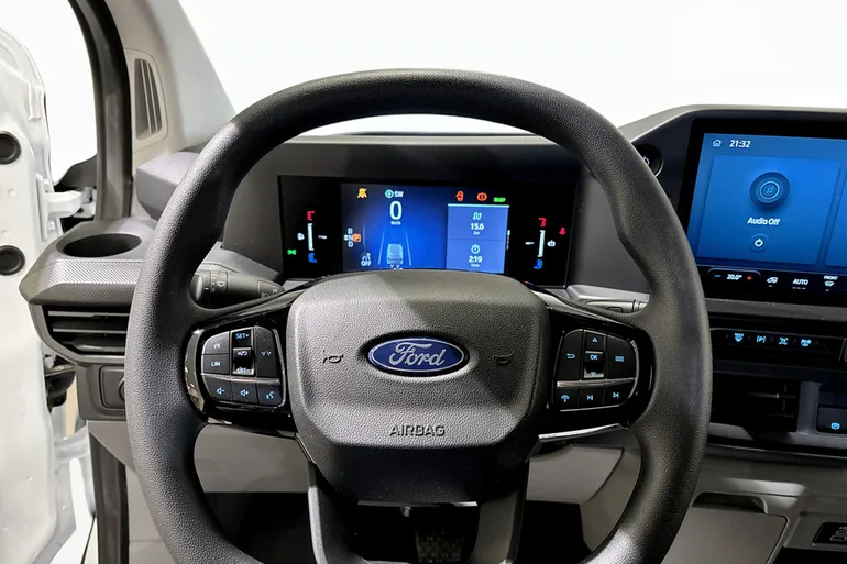 Ford E-Transit Custom 320