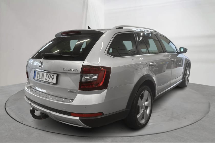 Bild 3 av Škoda Octavia Scout III 1.8 TSI Combi 4x4 (180hk)