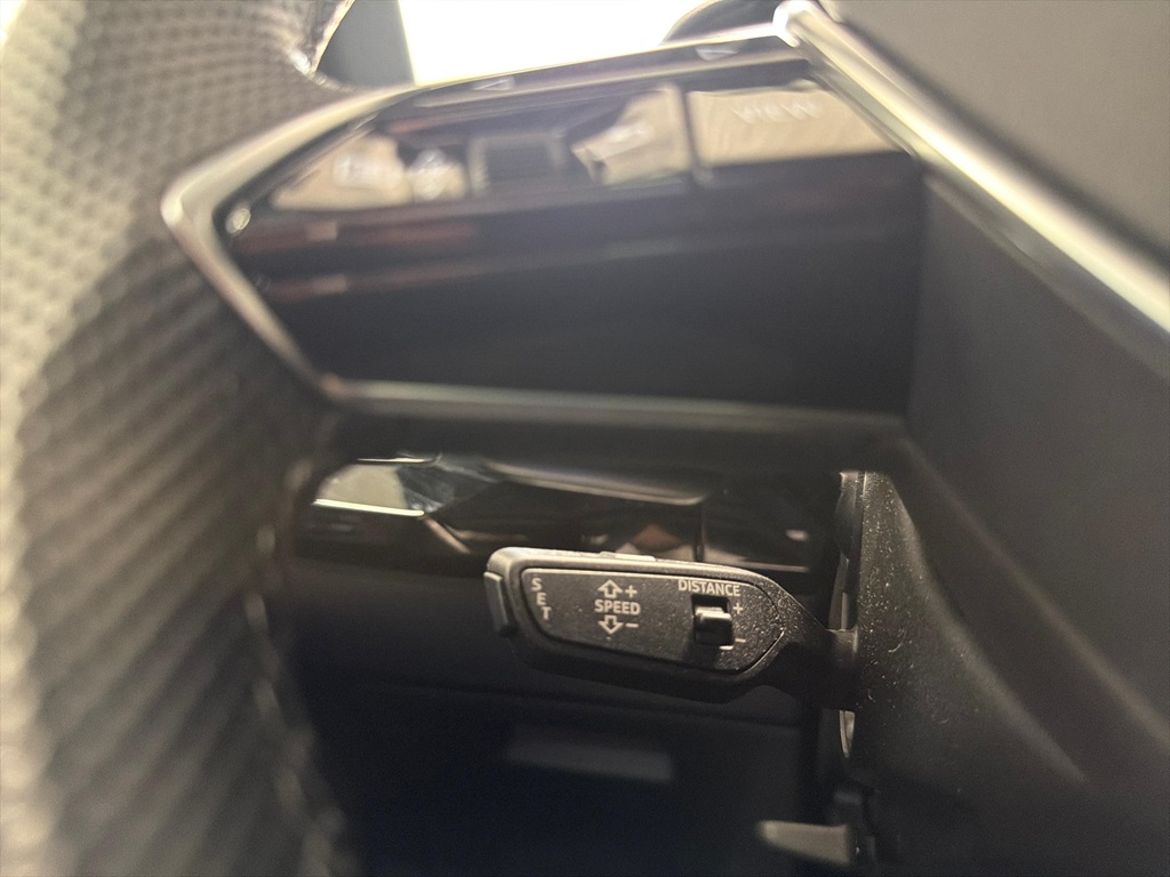 Audi Audi Q8 55 e-tron quattro — bild 20