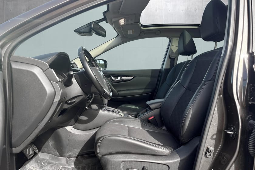 Bilde 3 av Nissan Qashqai Tekna I Delskinn I Panorama