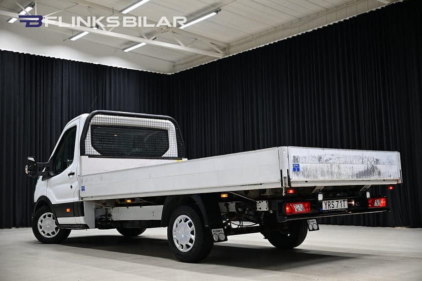 Bild 5 av Ford Transit 350 Chassi Cab 170HK L4 Långflak|Automat|Backkamera|NyKamrem|Moms