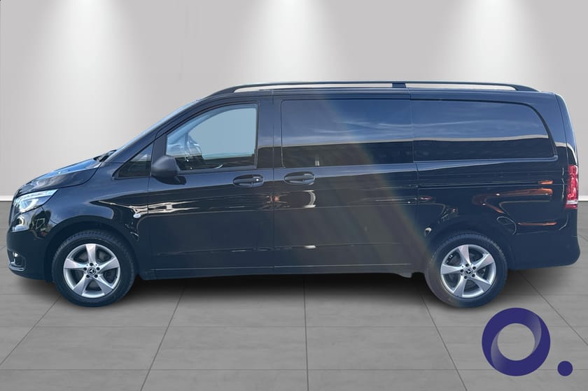 Bilde 2 av Mercedes-Benz Vito 119 CDI 4x4 3.0t 2-Seter, skinn, H.feste, Park.varmer, kledn. varerom