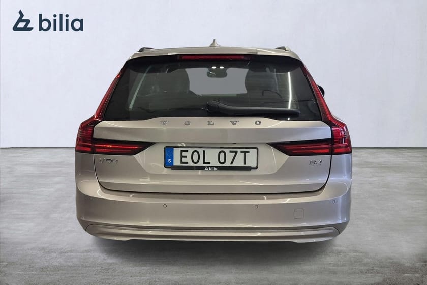 Bild 5 av Volvo V90 B4 Bensin Core klimatpkt VOC park-värmare NAV