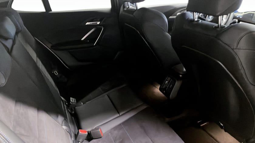 Bild 5 av BMW iX2 xDrive30 xDrive 30  M-SPORT DRAGKROK PARK-ASSIST BACKKAMERA
