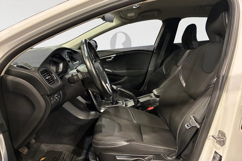 Bild 3 av Volvo V40