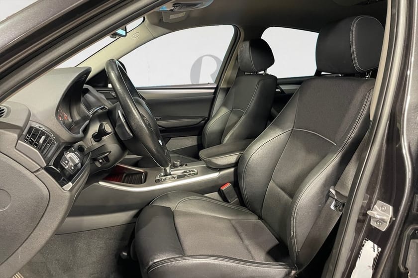 Bild 3 av BMW X4 xDrive20d 190 HK AUT DRAG PDC M&K 0.49L/MIL 14700MIL