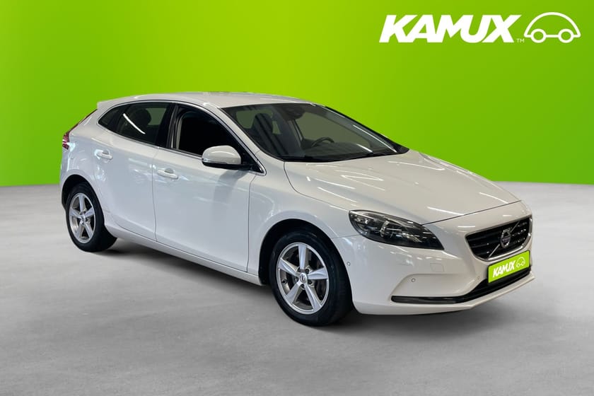 Bild 1 av Volvo V40 D3 150hk Momentum  Värmare Kamera Sensorer