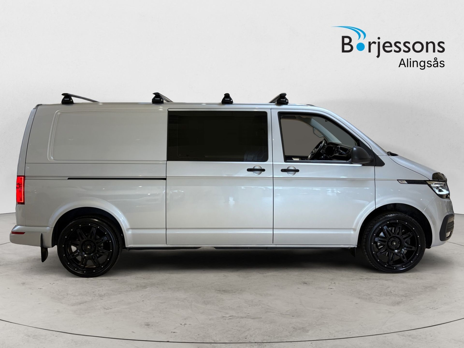 Volkswagen Transporter 2023, bild 2/18