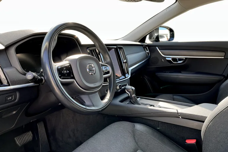 Volvo V90 Cross Country