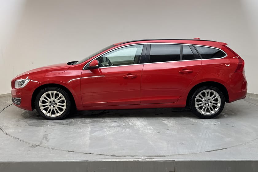 Bild 2 av Volvo V60 D4 (181hk) Momentum Helläder Värmare