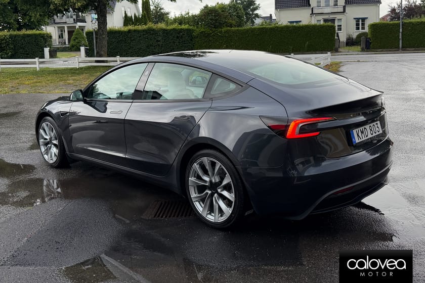 Bild 5 av Tesla Model 3 Long Range AWD Dual Motor 400hk - Highland | Vit interiör