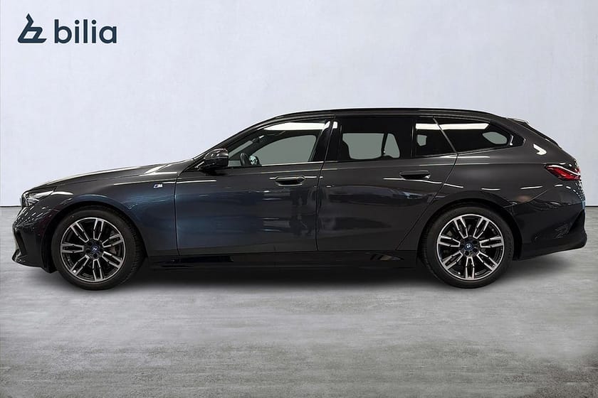 Bild 3 av BMW i5 eDrive40 Touring eDrive 40 M-sport | Drag | Backkamera | Navi
