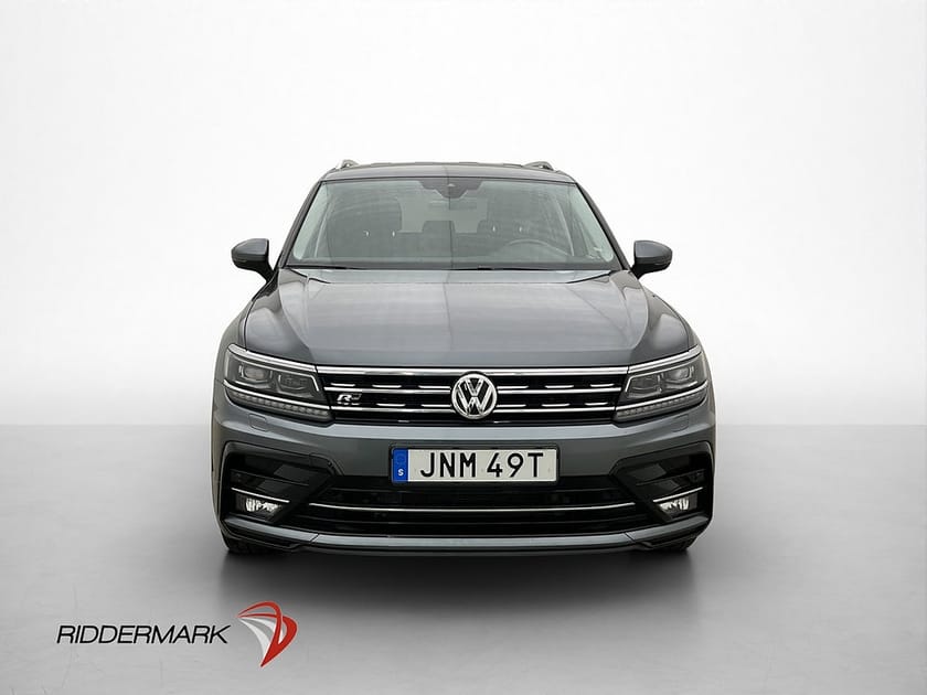 Bild 2 av Volkswagen Tiguan Allspace 7-sätes 2.0 TDI 4M R-Line 7-sits Cockpit