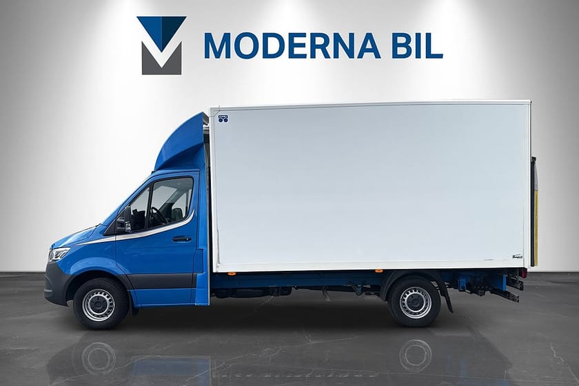 Bild 2 av Mercedes-Benz Sprinter 317 CDI RWD Chassi 170hk Moms BG-Lyft Kylbil D-värm Kam