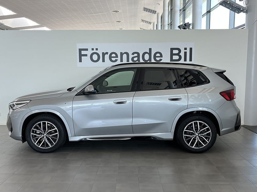 Bild 3 av BMW X1 sDrive18i M Sport Rattvärme 19" Drag Park Assist