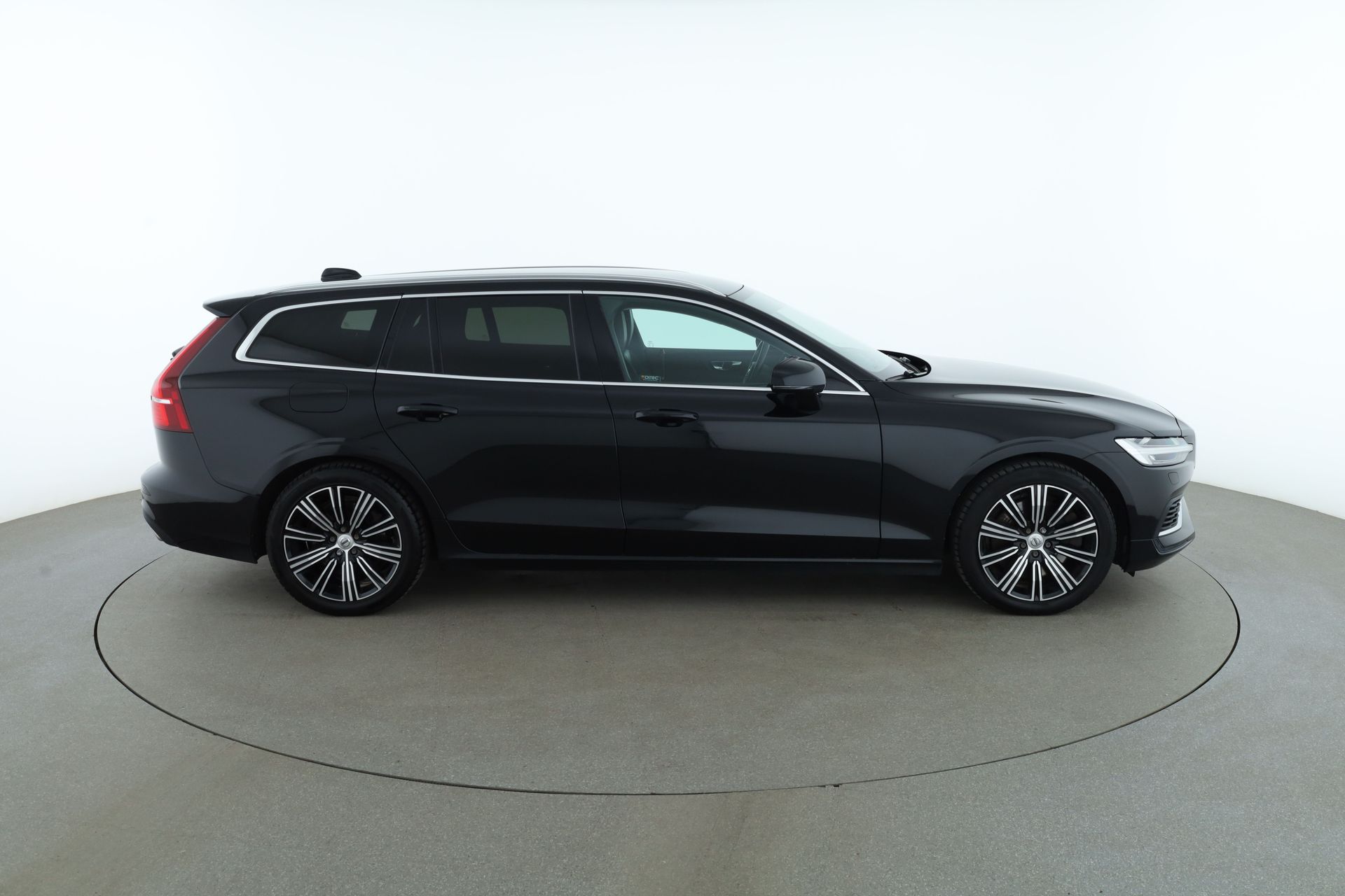 Volvo V60 Recharge T6 AWD 2021, kuva 7/49