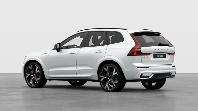 Bild 3 av Volvo XC60 T6 Plus Dark Nordic Edition LAGERBIL B&W 360 22"