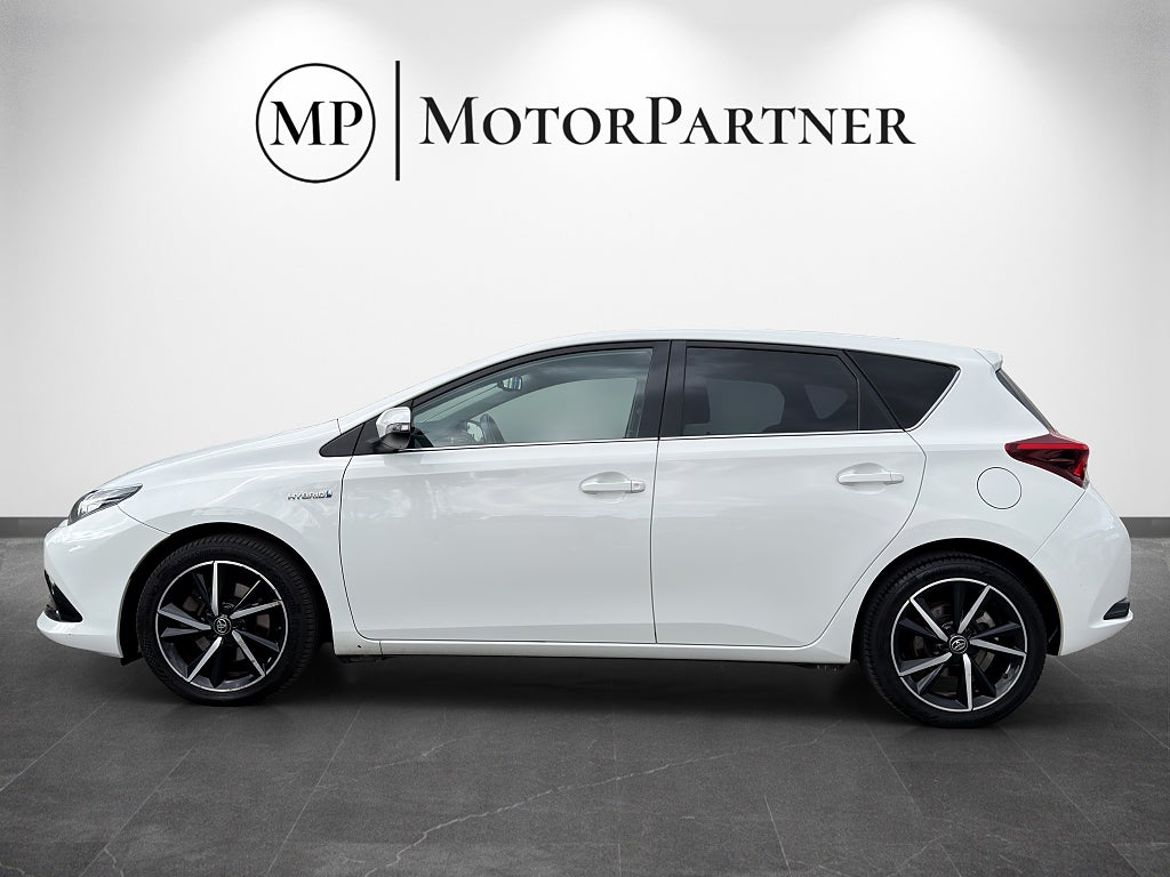 Toyota Auris Hybrid, bild 4 av 16
