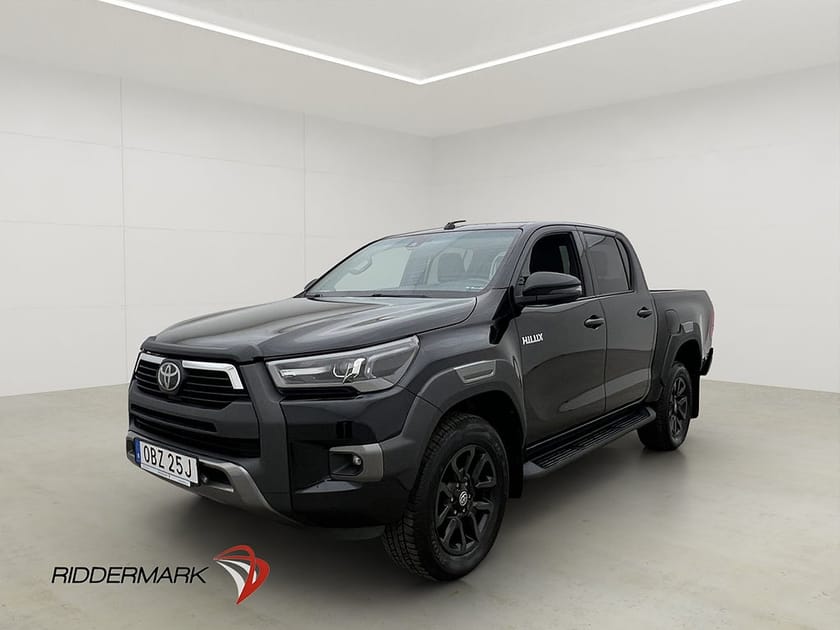 Bild 3 av Toyota Hilux Dubbelhytt Invincible 2.8 4WD Skinn Drag Diff JBL MOMS
