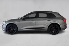 Thumnail bilde 1 av Audi e-tron 50 quattro