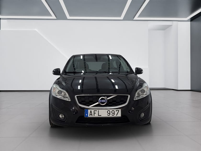 Bild 2 av Volvo C30 D2 Summum/Ny Besiktad/SOV-Däck/Skinn/Elstolar